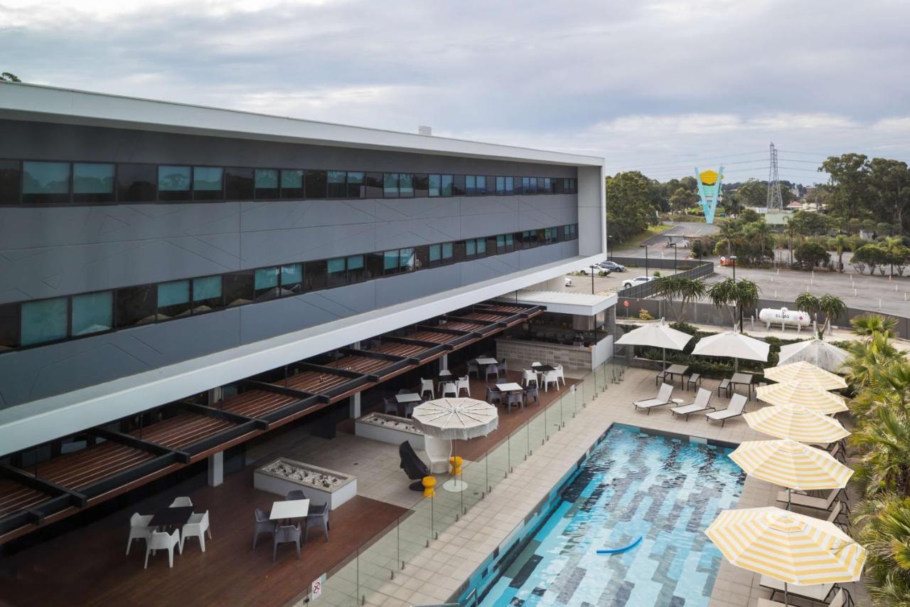Atura Blacktown Luaran gambar